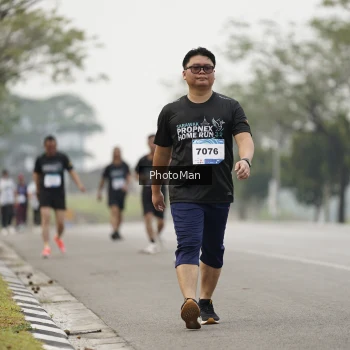 Runner Photo 3615416