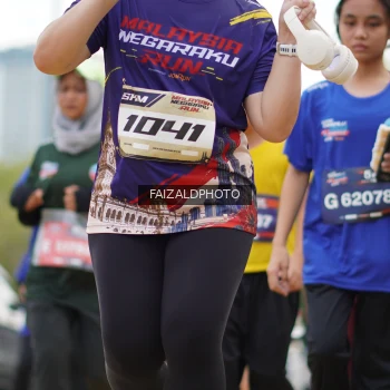 Runner Photo 3615581