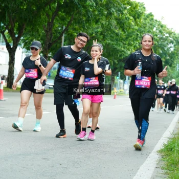 Runner Photo 3615653