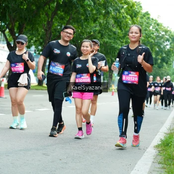 Runner Photo 3615674