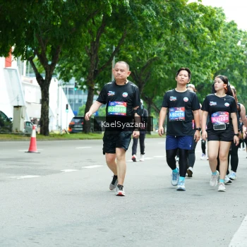 Runner Photo 3615740