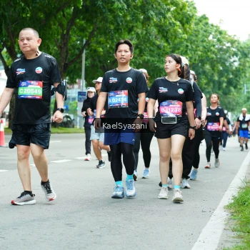 Runner Photo 3615768
