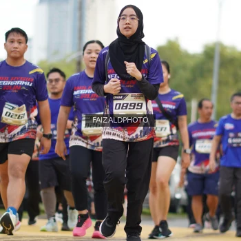 Runner Photo 3616024