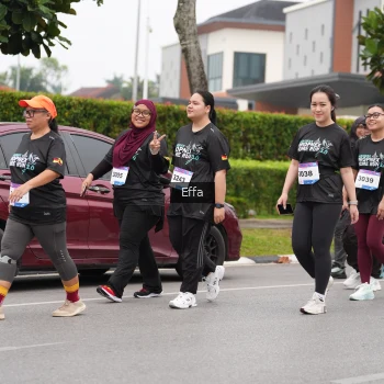 Runner Photo 3616406