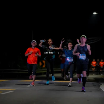 Runner Photo 3616690