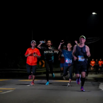 Runner Photo 3616693