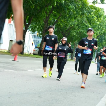 Runner Photo 3617025