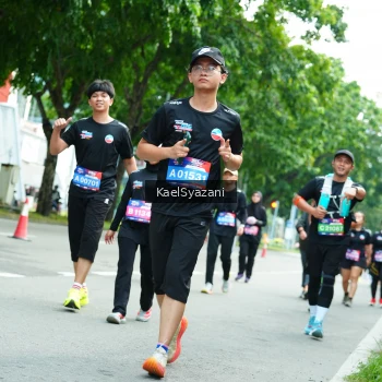Runner Photo 3617069