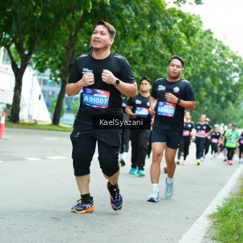 Runner Photo 3617379