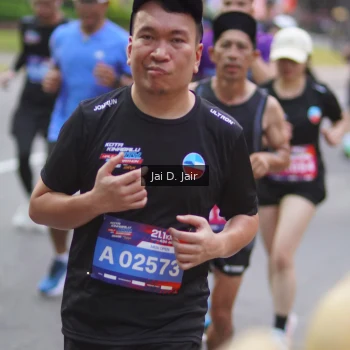 Runner Photo 3618035