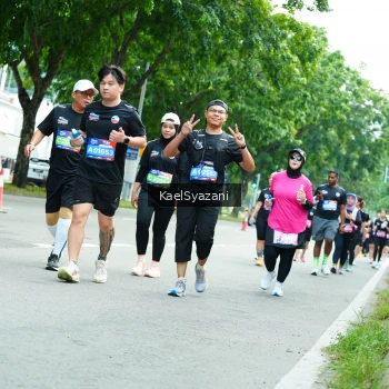 Runner Photo 3618044