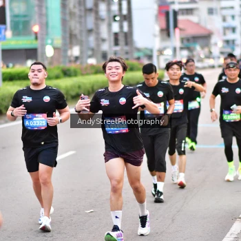 Runner Photo 3618085