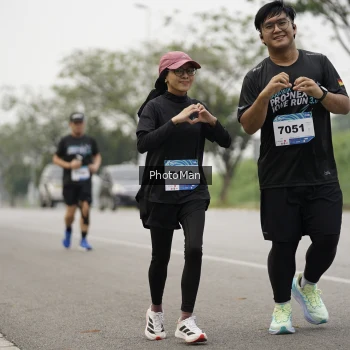 Runner Photo 3618116
