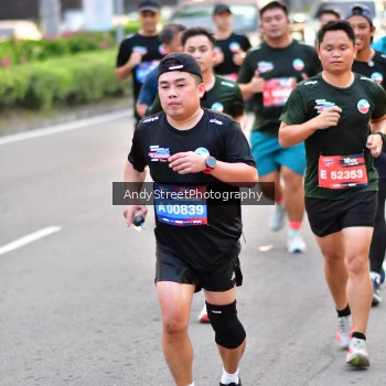Runner Photo 3618119