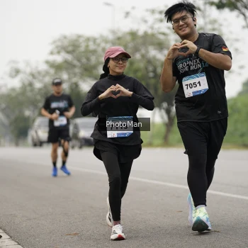 Runner Photo 3618129