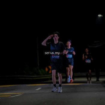 Runner Photo 3618162