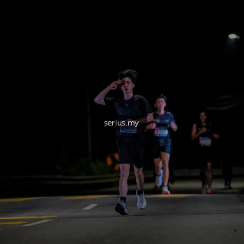 Runner Photo 3618165