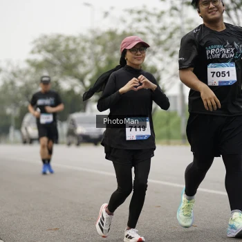 Runner Photo 3618170
