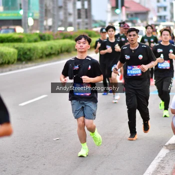 Runner Photo 3618172