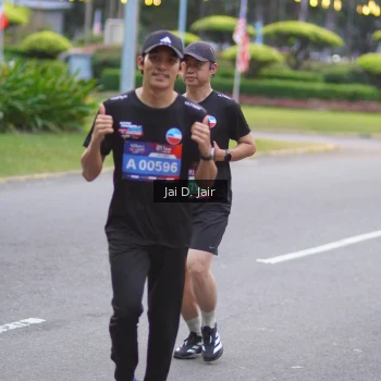 Runner Photo 3618194