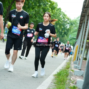 Runner Photo 3618395
