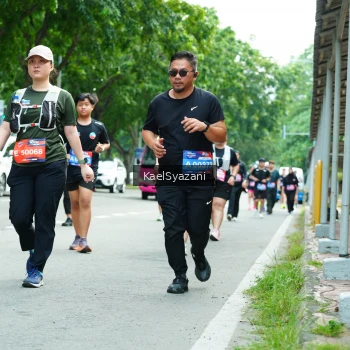 Runner Photo 3618573