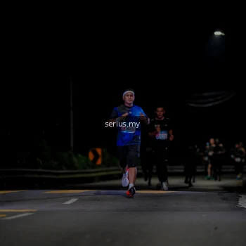 Runner Photo 3618593