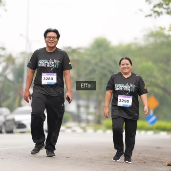 Runner Photo 3618643