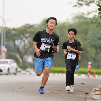 Runner Photo 3618909