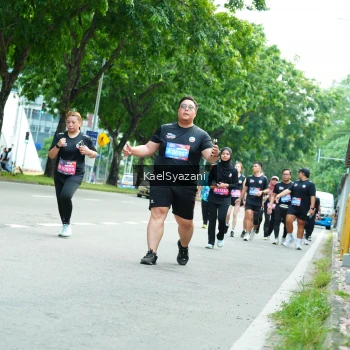 Runner Photo 3619336