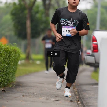 Runner Photo 3619408