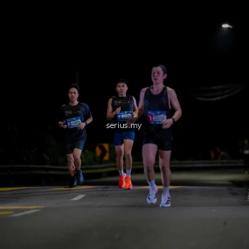 Runner Photo 3619418