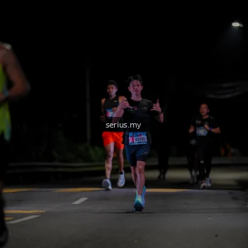 Runner Photo 3619700