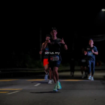 Runner Photo 3619712