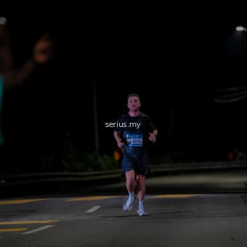 Runner Photo 3619876
