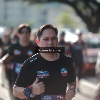 Runner Photo 3619944