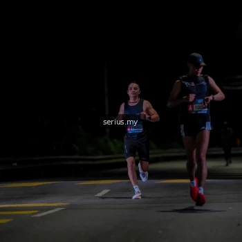 Runner Photo 3620004