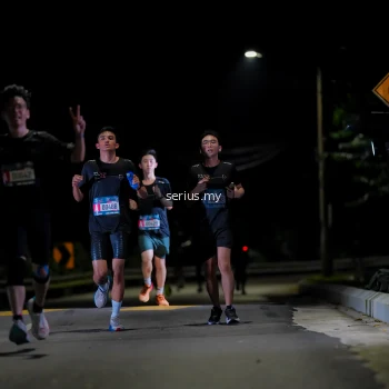 Runner Photo 3620375