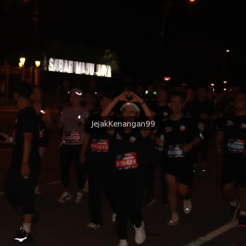 Runner Photo 3620800