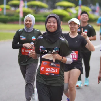 Runner Photo 3620854