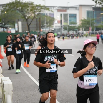 Runner Photo 3621035