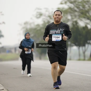Runner Photo 3621210