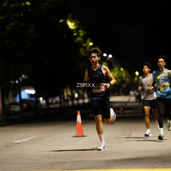 Runner Photo 3621350