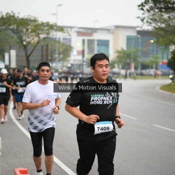 Runner Photo 3621376