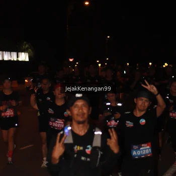 Runner Photo 3621459