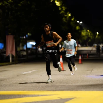 Runner Photo 3621500