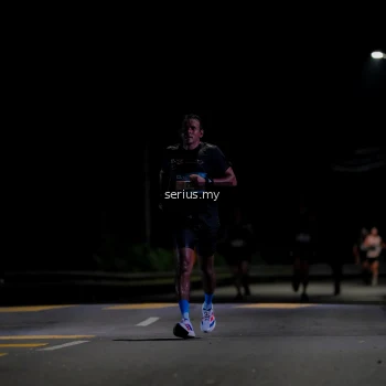 Runner Photo 3621699