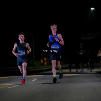 Runner Photo 3621810