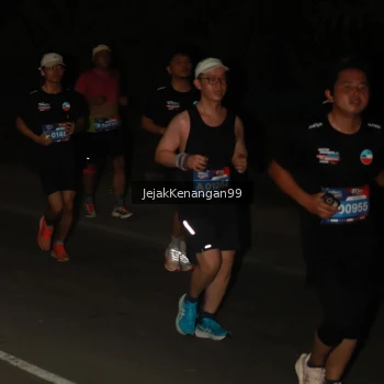 Runner Photo 3622384