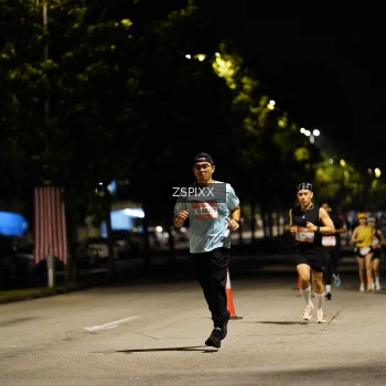 Runner Photo 3622416